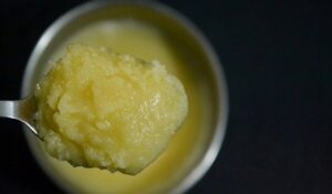 Ghee From Malai: मलाई से घर पर पाएं शुद्ध देसी घी, बिना जमाने या चलाने के झंझट के, बस इन टिप्स का पालन करें