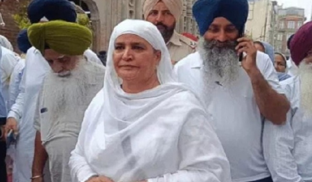 Punjab: विद्रोही समूह ने श्री अकाल तक्त साहिब तक पहुंचकर सुखबीर बादल से इन चौबीस गलतियों के लिए माफी मांगी