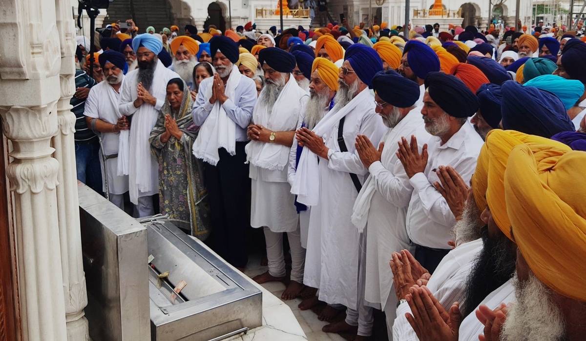 Shiromani Akali Dal के विद्रोही नेताओं ने श्री अकाल तक्त में माफी मांगी, सुखबीर बादल को जिम्मेदार ठहराया