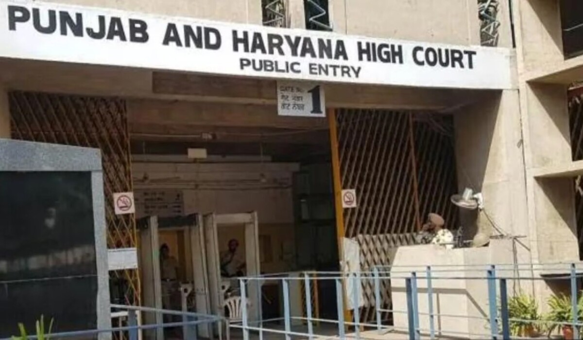 Punjab Haryana High Court: Haryana-Punjab के 135 न्यायधीशों के स्थानांतरण और पदोन्नति के संबंध में आदेश जारी, यहां सूची देखें