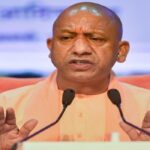 CM Yogi: 'वे दंगाई को उल्टा लटकाकर मिर्च पाउडर से छिड़कते हैं', मुख्यमंत्री Yogi ने दंगाई के लिए रैली में कहा