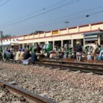 Trains canceled in Haryana: किसानों के आंदोलन के कारण, यात्रियों को परेशानी का सामना, शताब्दी सहित नौ ट्रेनें रद्द; बारह से अधिक को दिशा बदल