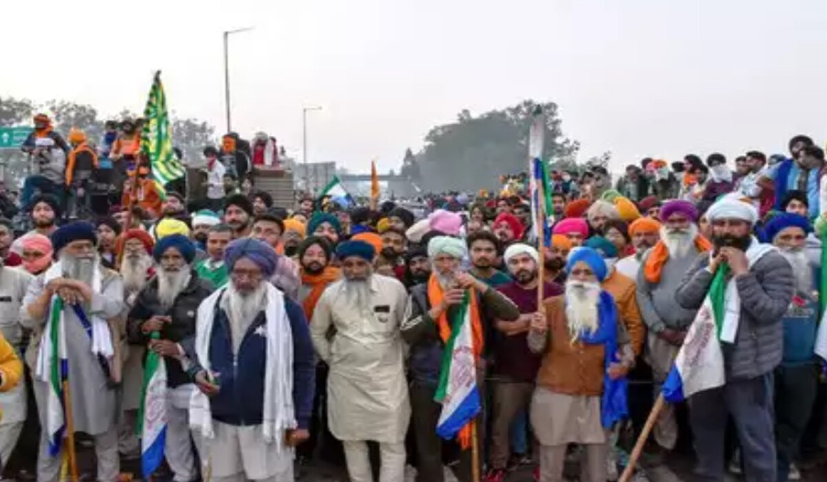 Farmers Protest Update: SKM आज शंभू सीमा पर रेलवे ट्रैक जाम करेगी, सरकार से किसानों को रिहा करने का अंतिम समय दिया