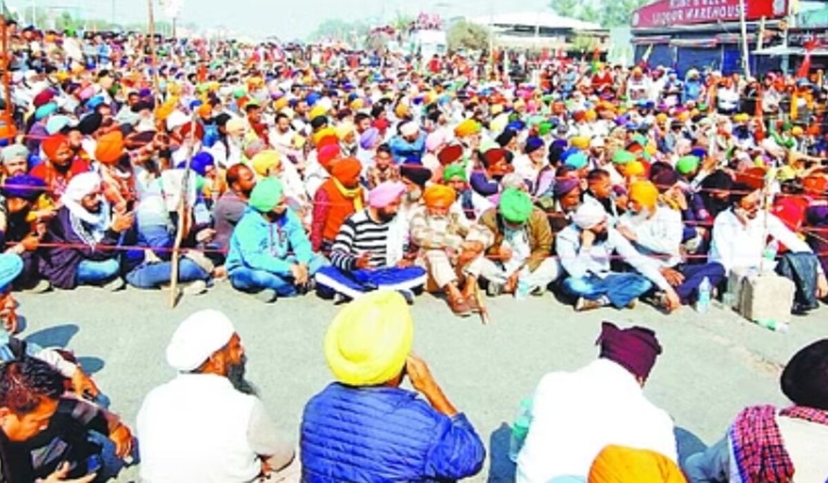 Kisan Andolan: ट्रेनों के संचालन पर प्रभाव पड़ा, 69 रद्द और 107 बदले मार्ग पर चलीं