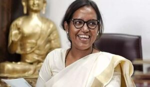 Varsha Gaikwad: महाराष्ट्र कांग्रेस के कई नेताओं की दिल्ली में मुलाकात, Varsha Gaikwad को हटाने पर होगी चर्चा