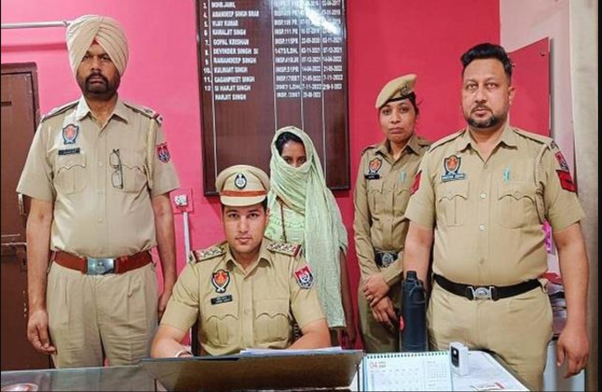 Ludhiana: पहले हथियारों के साथ रील बनाई फिर पुलिस स्टेशन में गया, पुलिस ने पूछताछ की तो माफी मांगी