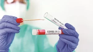 Corona की फिर दस्तक: बढ़ते संक्रमण, पहली मौत से चिंता गहराई, स्वास्थ्य मंत्रालय ने जारी की चेतावनी!
