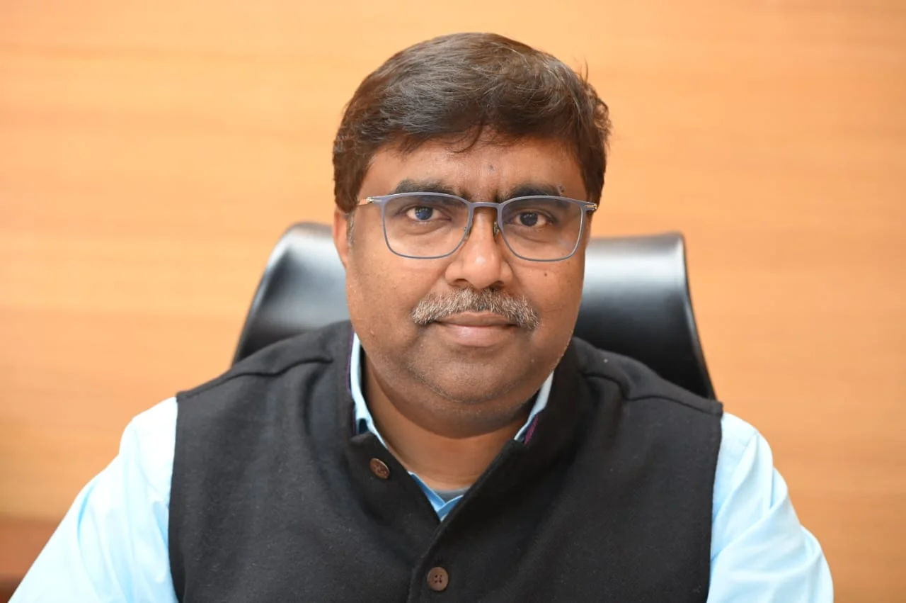 BLO: लोकतंत्र की नींव को मजबूत करने वाले मौन सिपाही — मतदाता सूची से लेकर वोटर स्लिप तक निभा रहे अहम भूमिका!