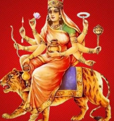 नवरात्र के चौथे दिन: मुस्कान से सृष्टि रचने वाली माता कूष्मांडा को करें नमन