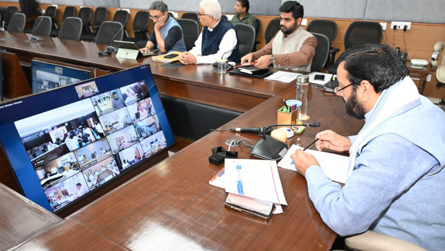 CM सैनी ने समाधान शिविरों की औचक समीक्षा की