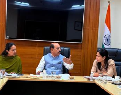 कैबिनेट मंत्री मोहिंदर भगत ने ‘रंगला पंजाब’ विकास अनुदान की समीक्षा की