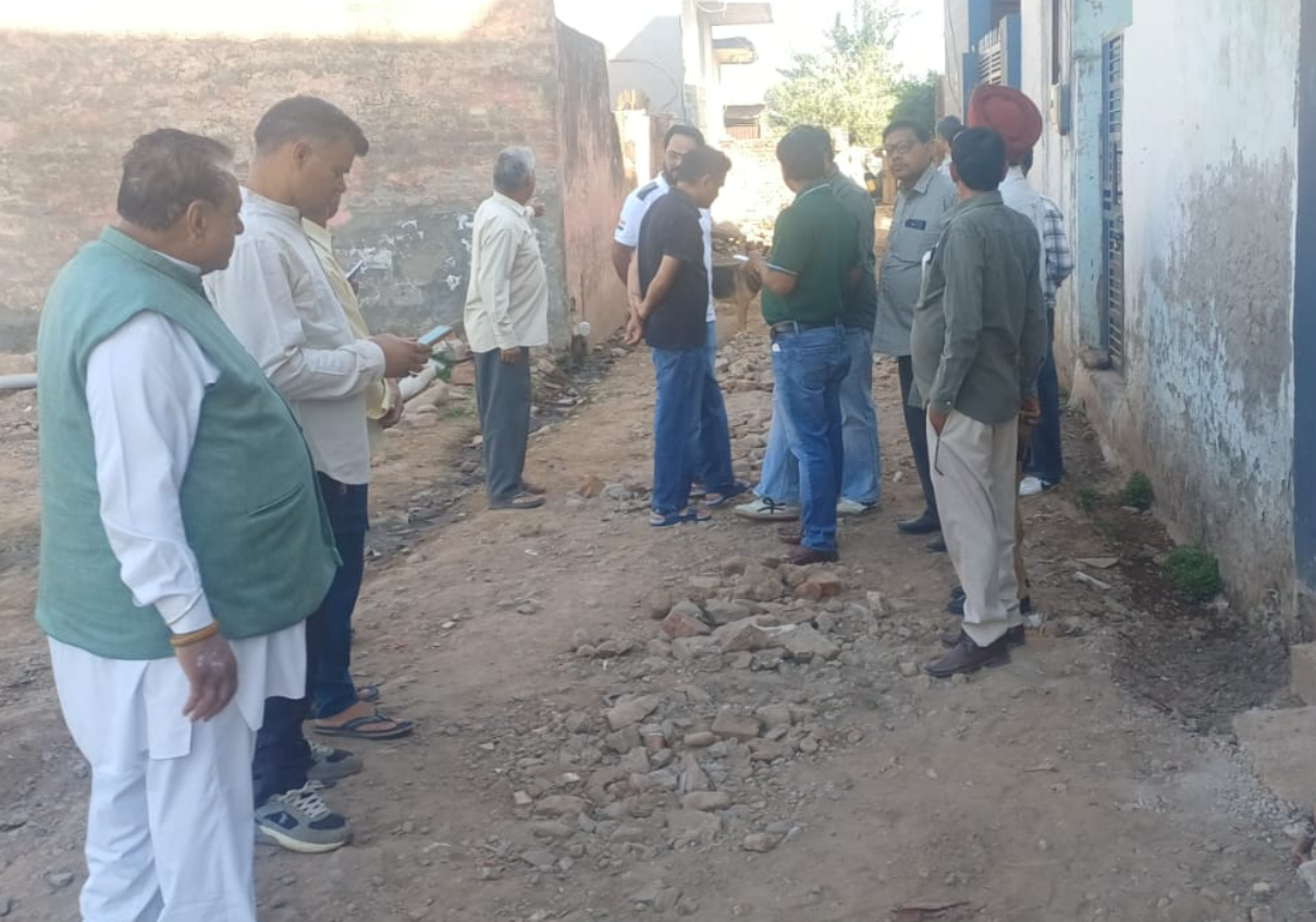 कालका में सुबह-सुबह निरीक्षण, अधिकारियों को दिए त्वरित कार्रवाई के निर्देश