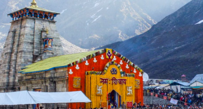 चारधाम यात्रा में भक्तों की भारी भीड़, रिकॉर्ड तोड़ श्रद्धालु पहुंचे