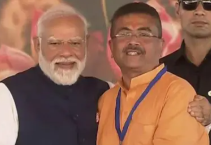 पश्चिम बंगाल में पहली बार BJP सरकार, शुभेंदु अधिकारी ने ली शपथ