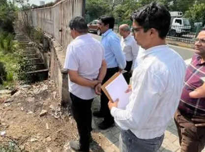 SDM चंद्रकांत कटारिया ने किया सड़कों और नालों का निरीक्षण