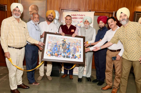 विश्व फोटोग्राफी दिवस पर Dr. M. S. Randhawa को कलात्मक श्रद्धांजलि