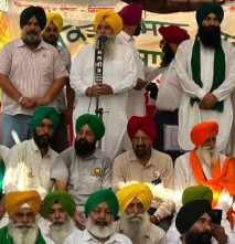 किसानों का चंडीगढ़-मोहाली बॉर्डर धरना खत्म, सरकार ने मांगें मानने का दिया लिखित भरोसा
