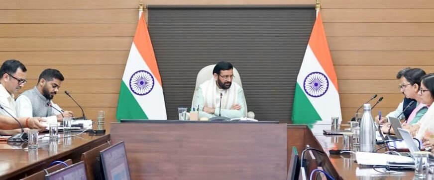 समाधान शिविरों की शिकायतों पर तुरंत कार्रवाई के निर्देश
