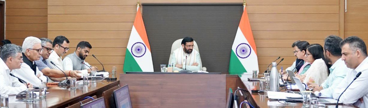समाधान शिविरों की शिकायतों पर तुरंत कार्रवाई के निर्देश
