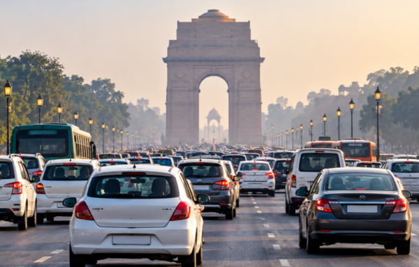 दिल्ली में पुराने वाहनों की एंट्री पर प्रतिबंध! जानें 1 नवंबर से क्या बदलेगा